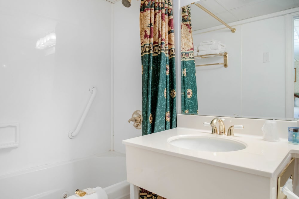Coachman Inn - photo 30