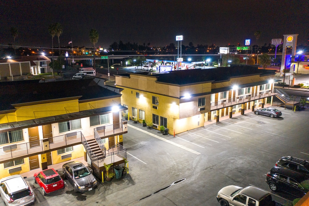 Starlight Inn South El Monte - photo 26