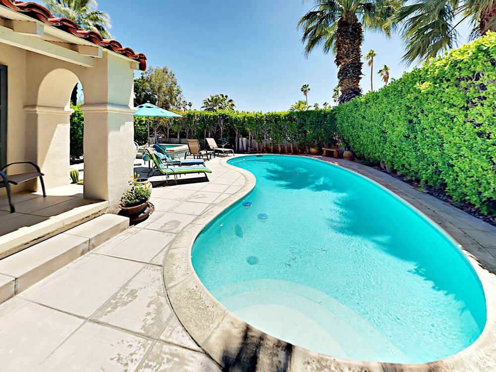 Casa Resorele — 4-Star Luxury Hotel in Palm Springs, United States