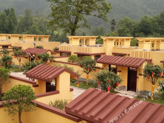 Mingyue Bashan Hotel in Dazhou, People's Republic of China