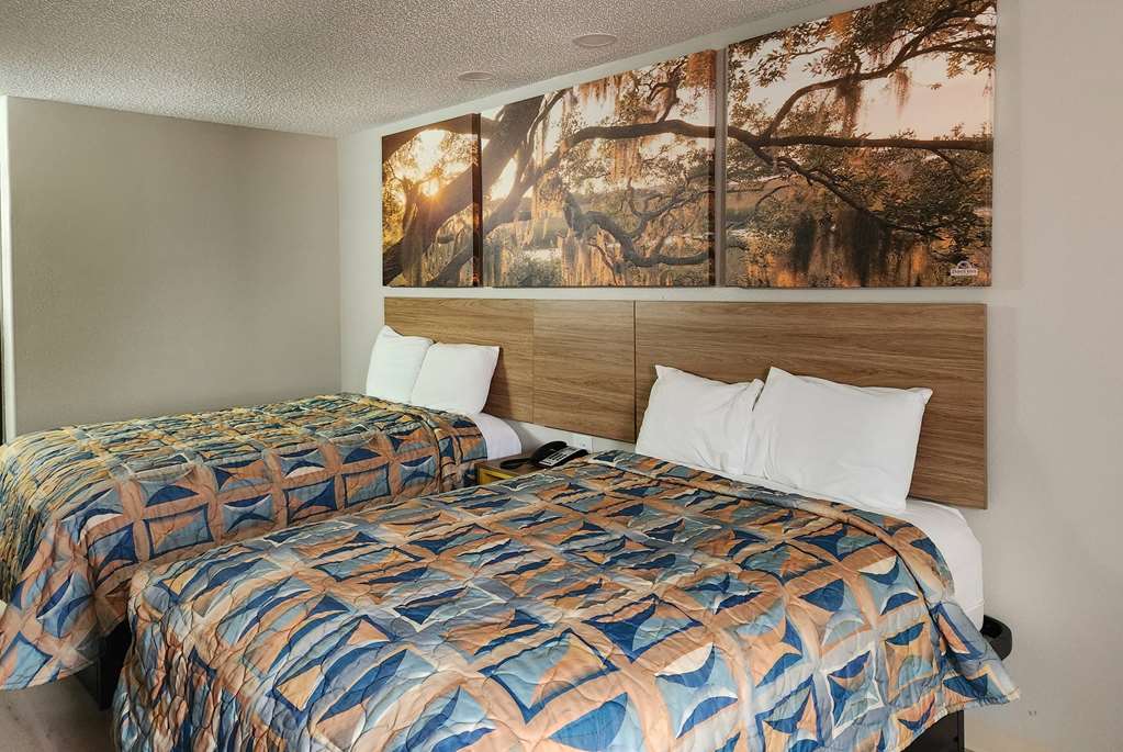 Days Inn by Wyndham Lafayette Scott - photo 11
