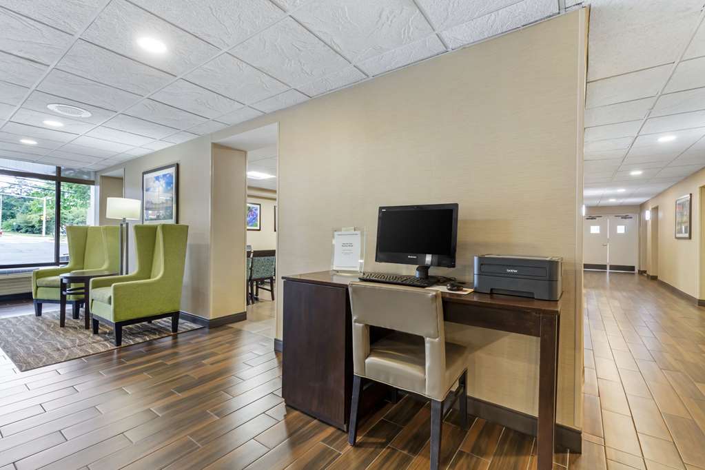 Comfort Inn Herndon Reston - photo 28