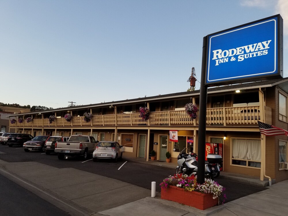 The Whiskey Inn — Pendleton
