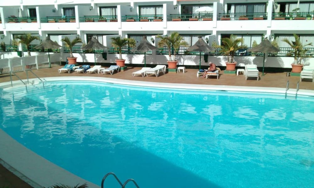 La Florida — 4-Star Luxury Hotel in Puerto Del Carmen, Spain