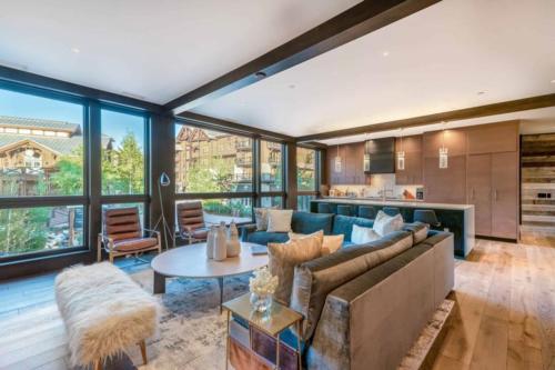 Lumin 03 by Snowmass Mountain Lodging — 4-Star Luxury Hotel in Snowmass Village, United States