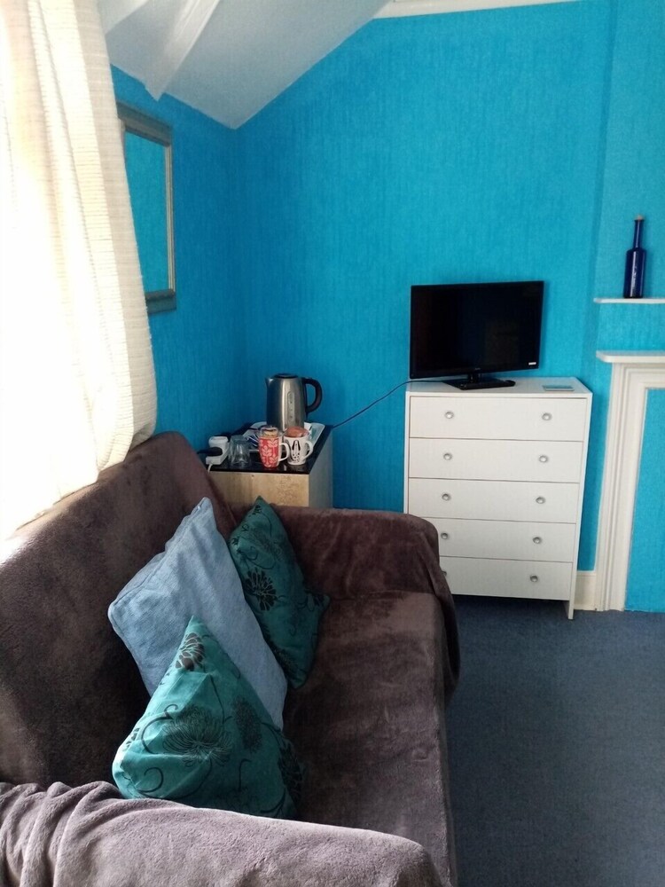 Lea Hurst Hotel — Bournemouth — photo 4