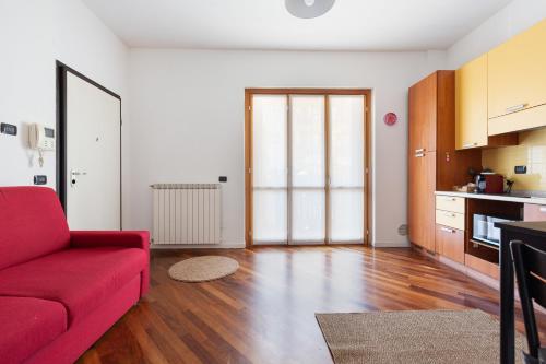 GuestHost Comfy Studio only 900m from Affori FN Station — 4-Star Luxury Hotel in Milan, Italy