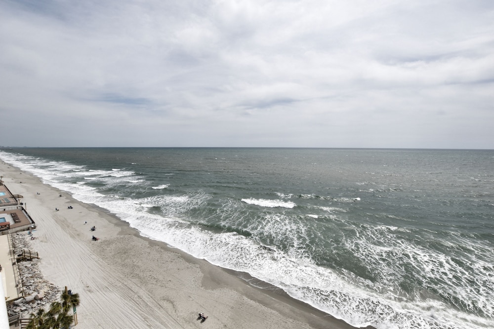 1109 Waters Edge Resort 1 Bedroom Condo by RedAwning - photo 43