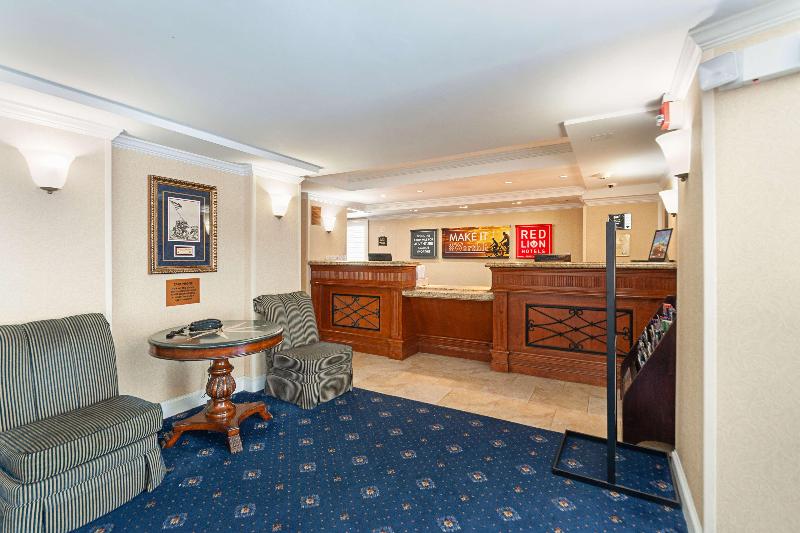 Red Lion Hotel Rosslyn Iwo Jima - photo 41