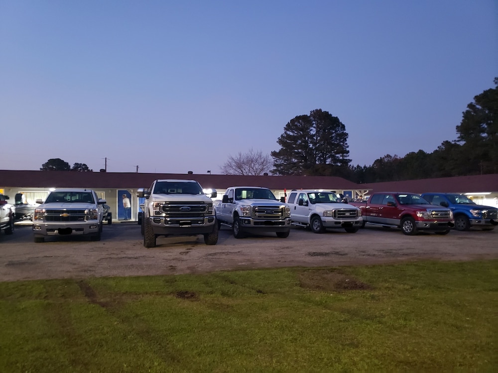 Clear Lakes Inn - photo 27
