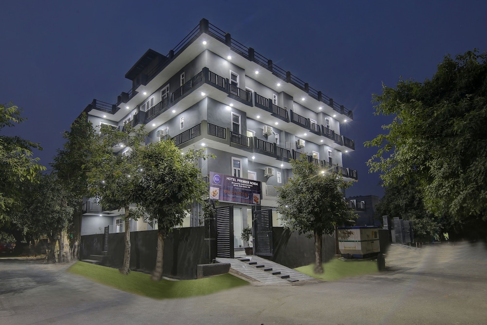 Hotel Premier Noida 135 — Noida — photo 2