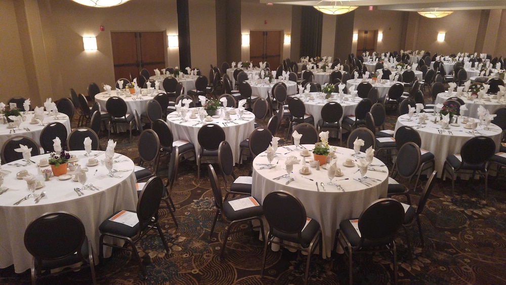 DoubleTree by Hilton Hotel Oak Ridge Knoxville - photo 38