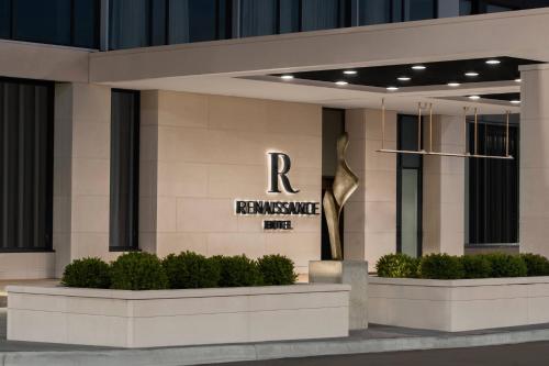 Renaissance Milwaukee West Hotel - photo 37