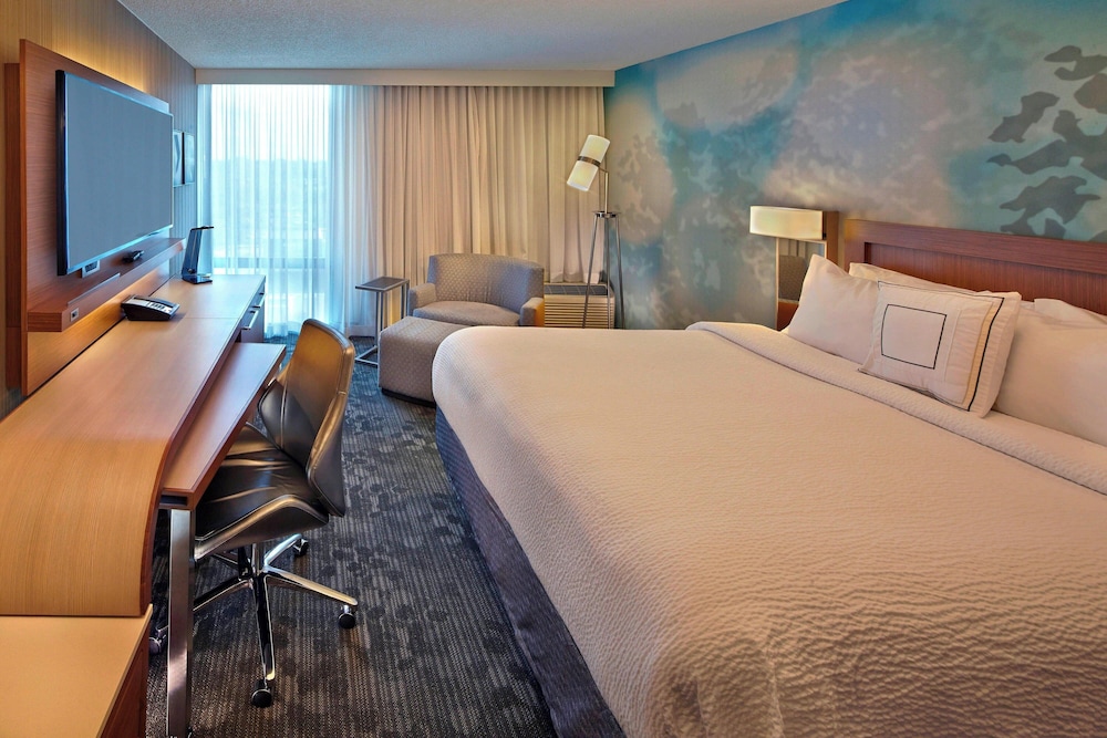 Courtyard by Marriott Philadelphia City Avenue - photo 8