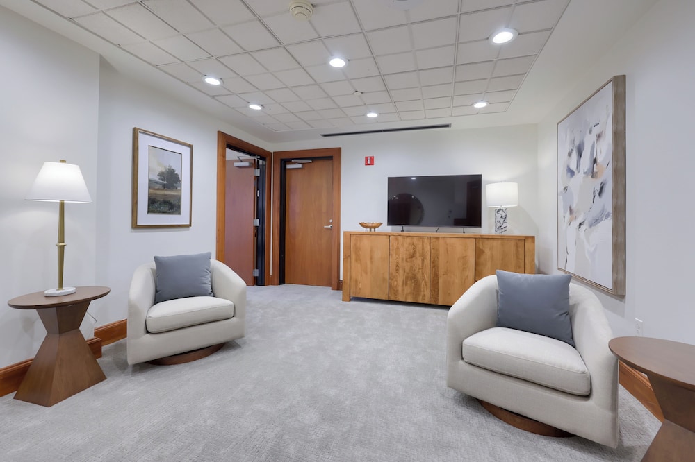 The Executive Suites and Venue - photo 66