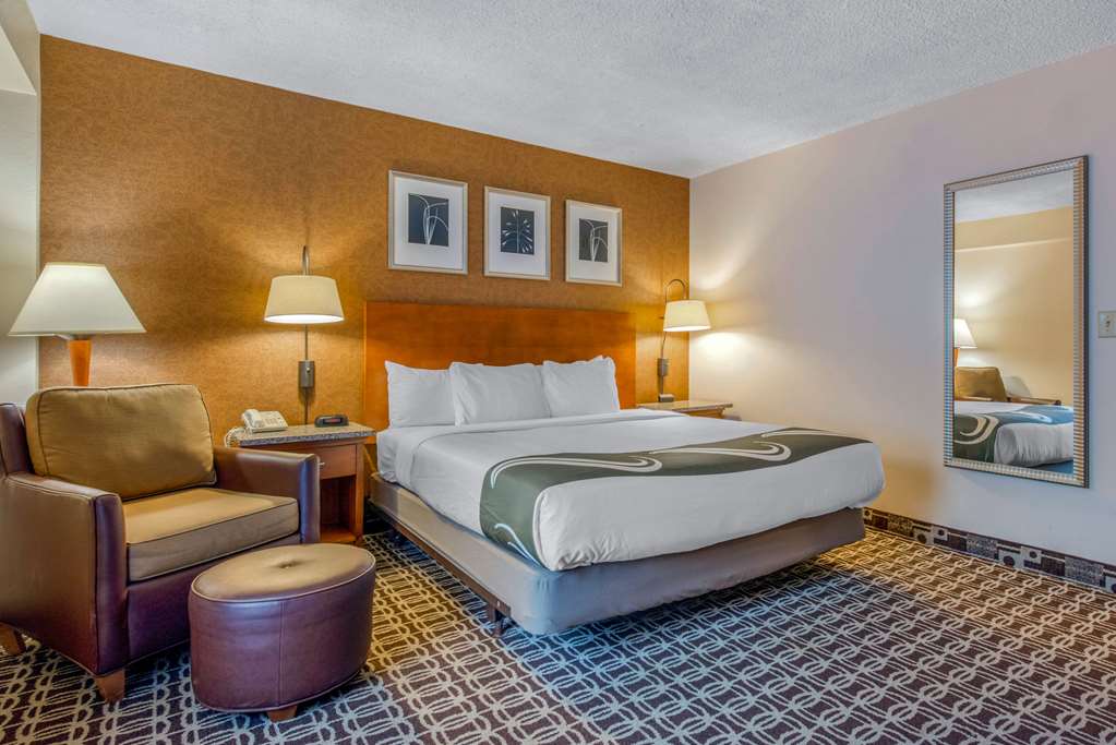 Quality Inn Savannah Historic District - photo 8