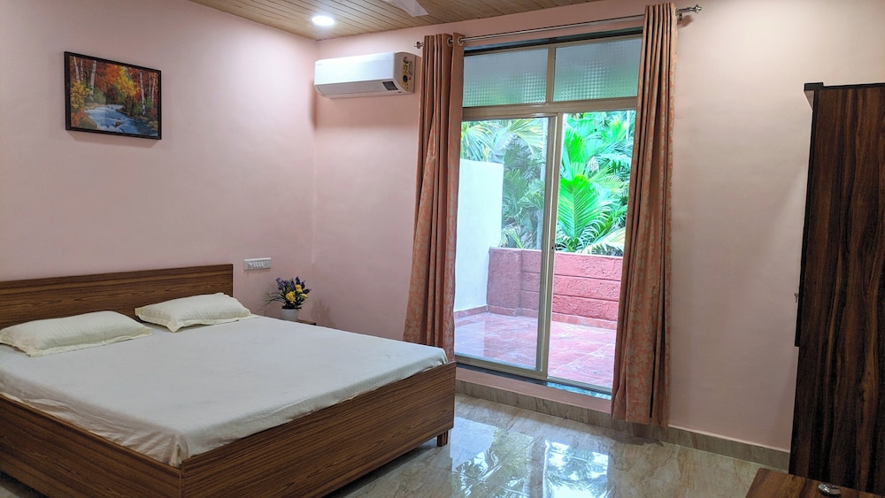 Soham Beach Resort Diveagar in Murud, India
