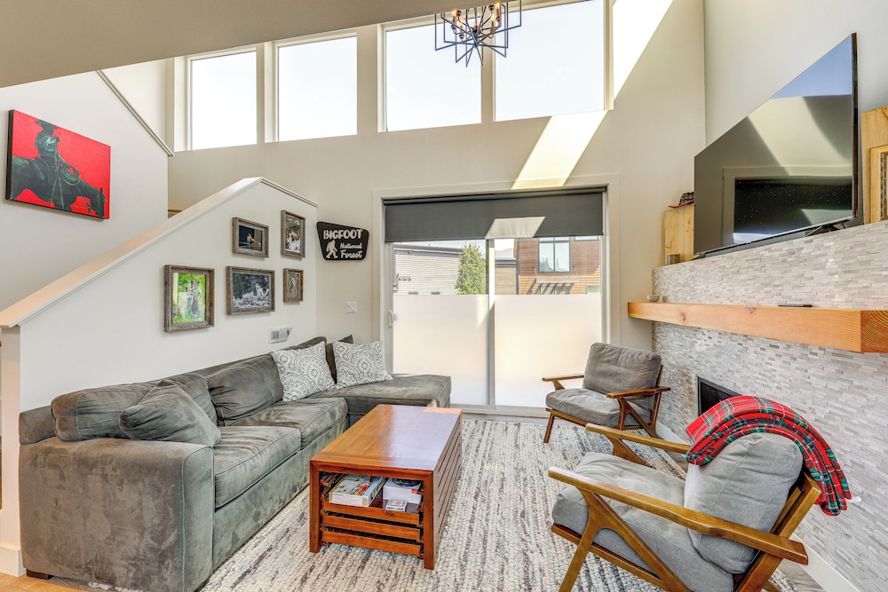 1 Mi to Lake: Upscale Condo in Whitefish Resort in Whitefish, United States