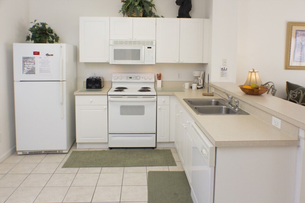 Windsor Palms Resort Townhomes - photo 7