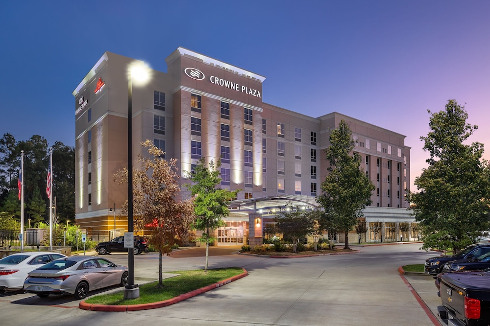 Crowne Plaza Shenandoah Woodlands Area By Ihg — hotel in Shenandoah