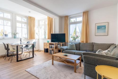 Villa Eden Binz Typ 5 — 4-Star Luxury Hotel in Ostseebad Binz, Germany