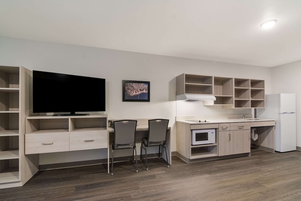 WoodSpring Suites Morrisville Raleigh Durham Airport - photo 15