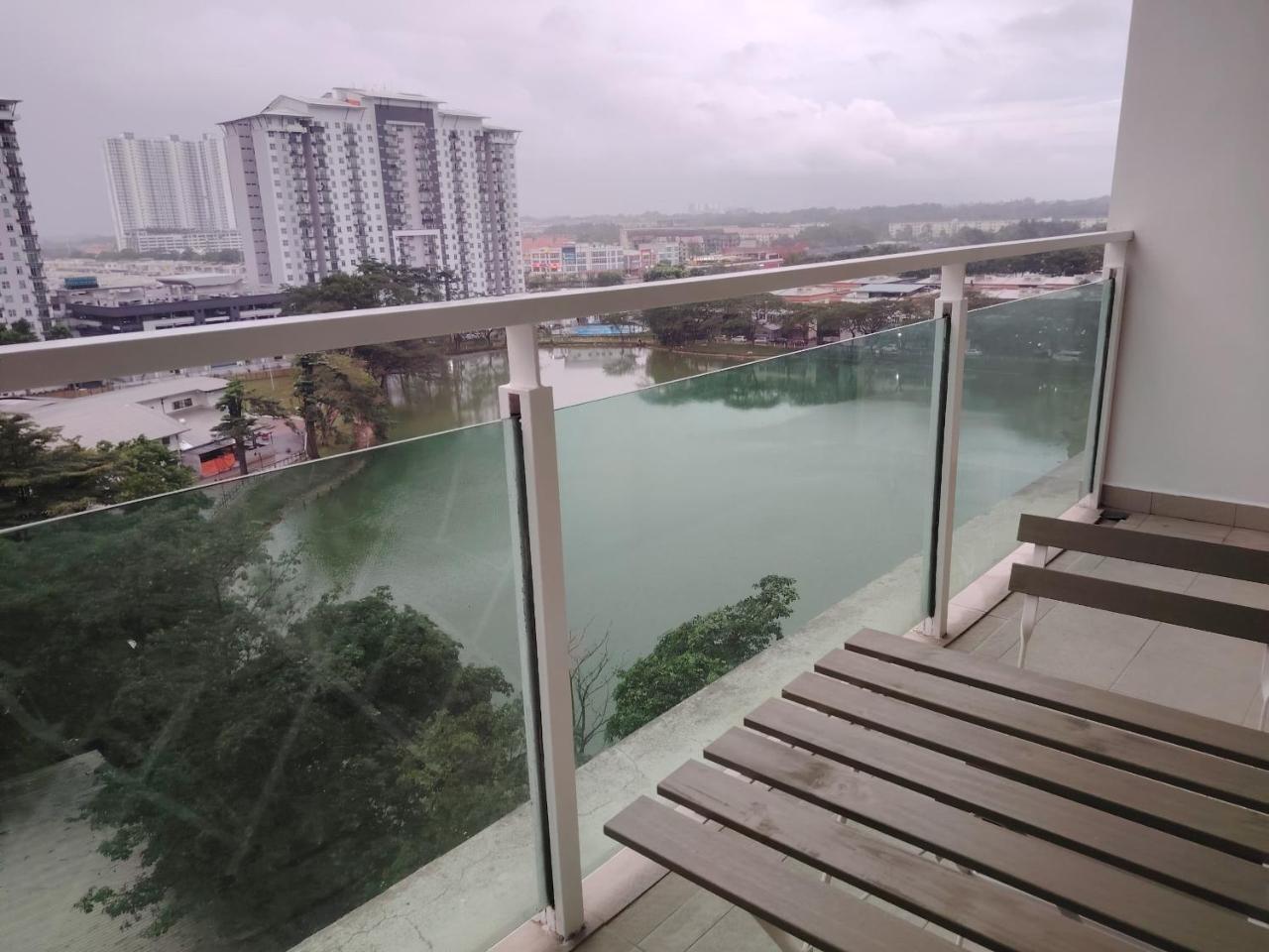 Lake View Mount Austin IKEA Toppen 10 mins A108 — 4-Star Luxury Hotel in Johor Bahru, Malaysia