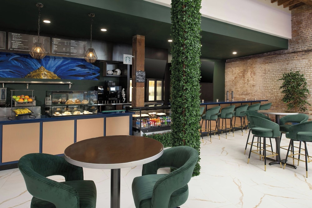 Courtyard by Marriott New Orleans Warehouse Arts District - photo 25