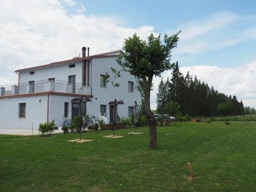Agriturismo La Semente — 4-Star Luxury Hotel in Spello, Italy