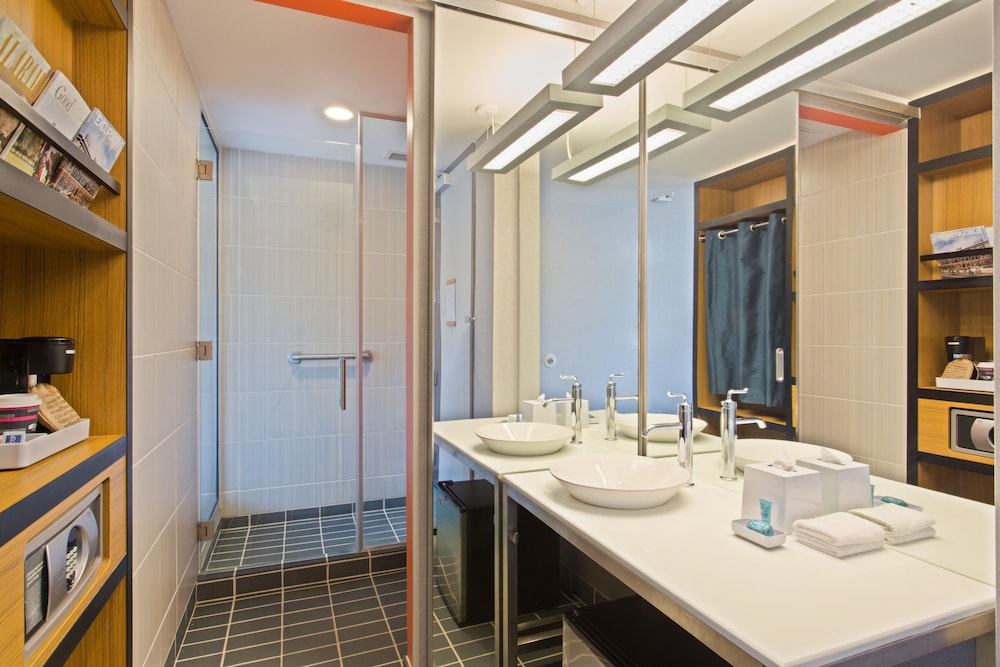 Aloft Birmingham Soho Square - photo 15