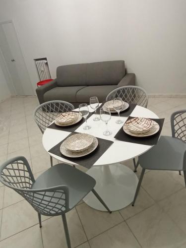 Confort ed eleganza a Porta Palazzo — 4-Star Luxury Hotel in Turin, Italy