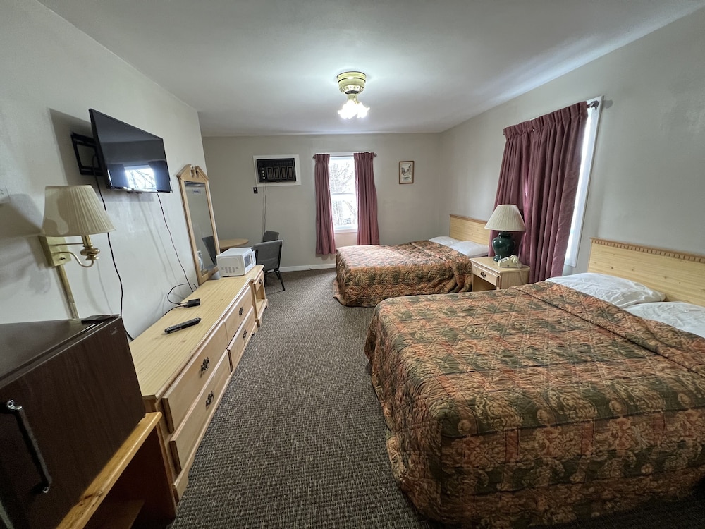 Oswego Inn - photo 16