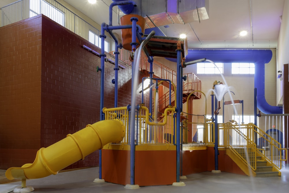Holiday Inn Omaha Downtown Waterpark by IHG - photo 56