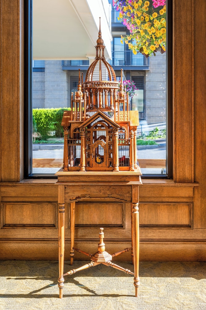 Fairhaven Village Inn - photo 4