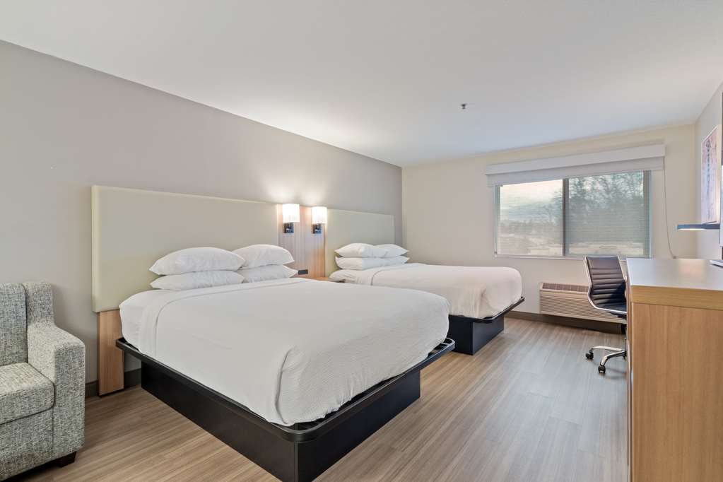 Best Western Lake Oswego Portland Hotel & Suites - photo 12