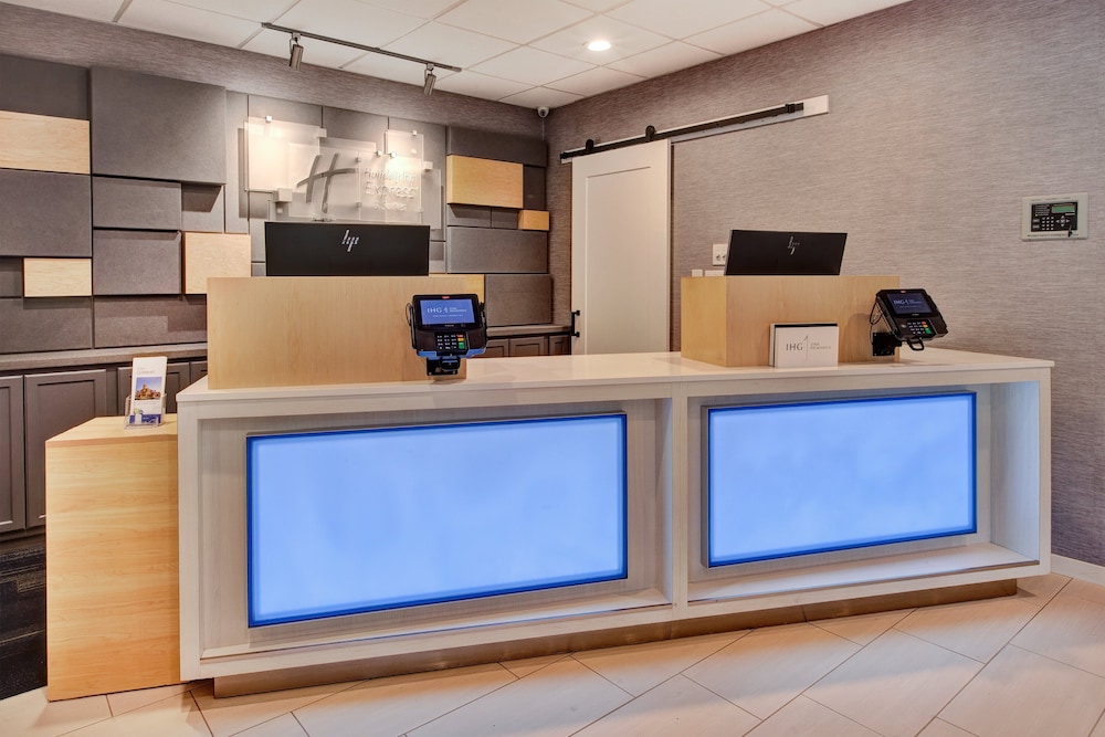 Holiday Inn Express & Suites Absecon Atlantic City by IHG - photo 3