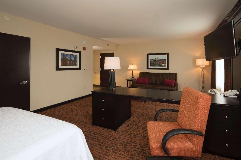 Hampton Inn Lewiston Auburn - photo 100