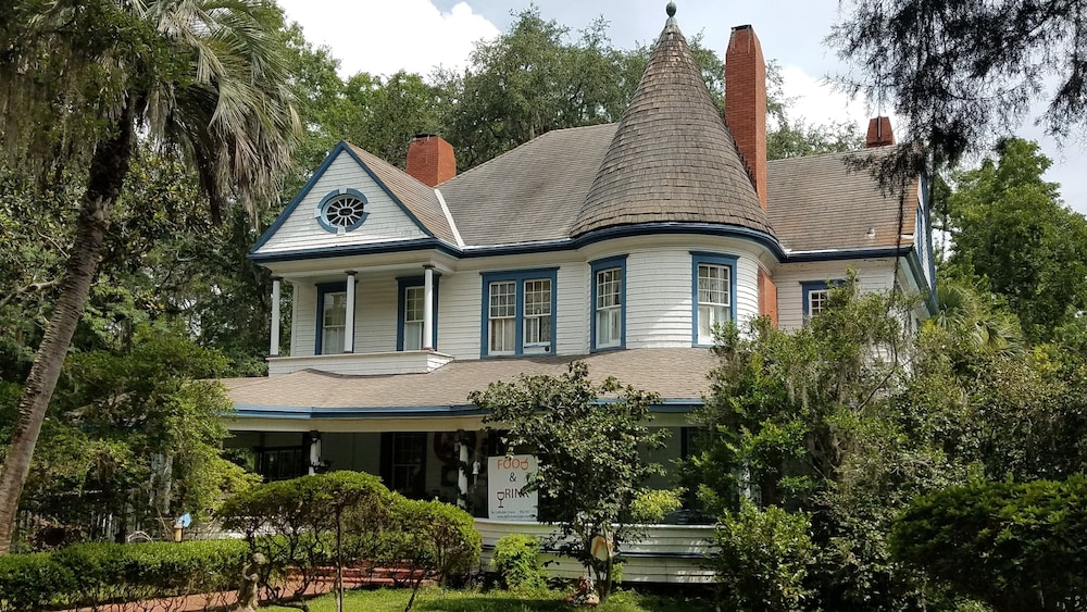 Daffodale House B&B — 4-Star Luxury Hotel in Monticello, United States