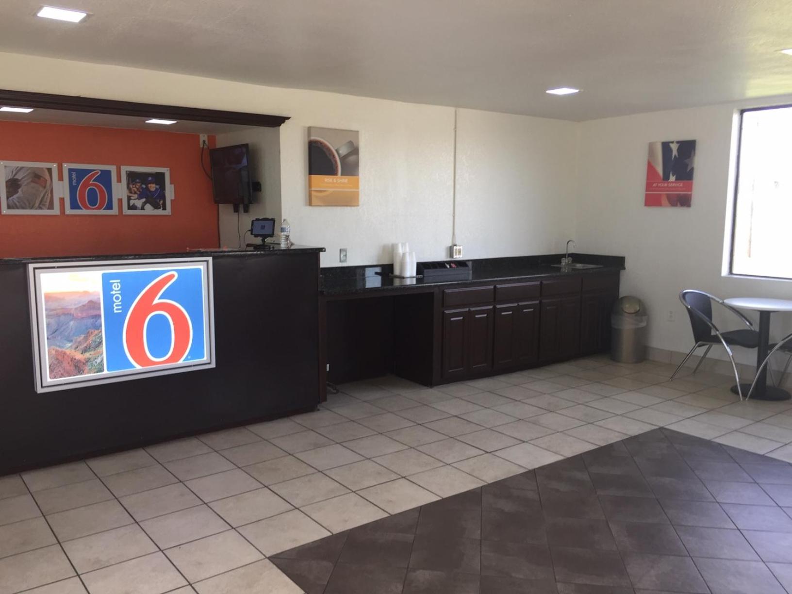Motel 6 Waco TX - photo 6
