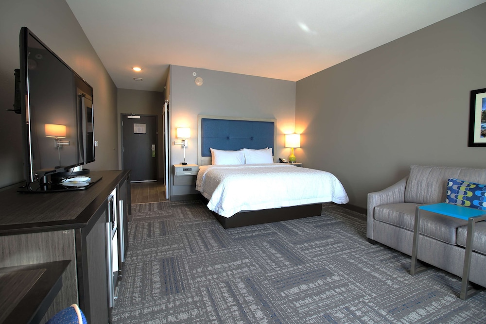 Hampton Inn West Plains - photo 17