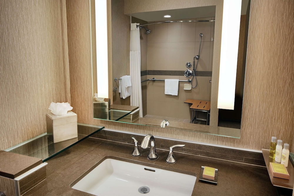 DoubleTree by Hilton Sonoma Wine Country - photo 31