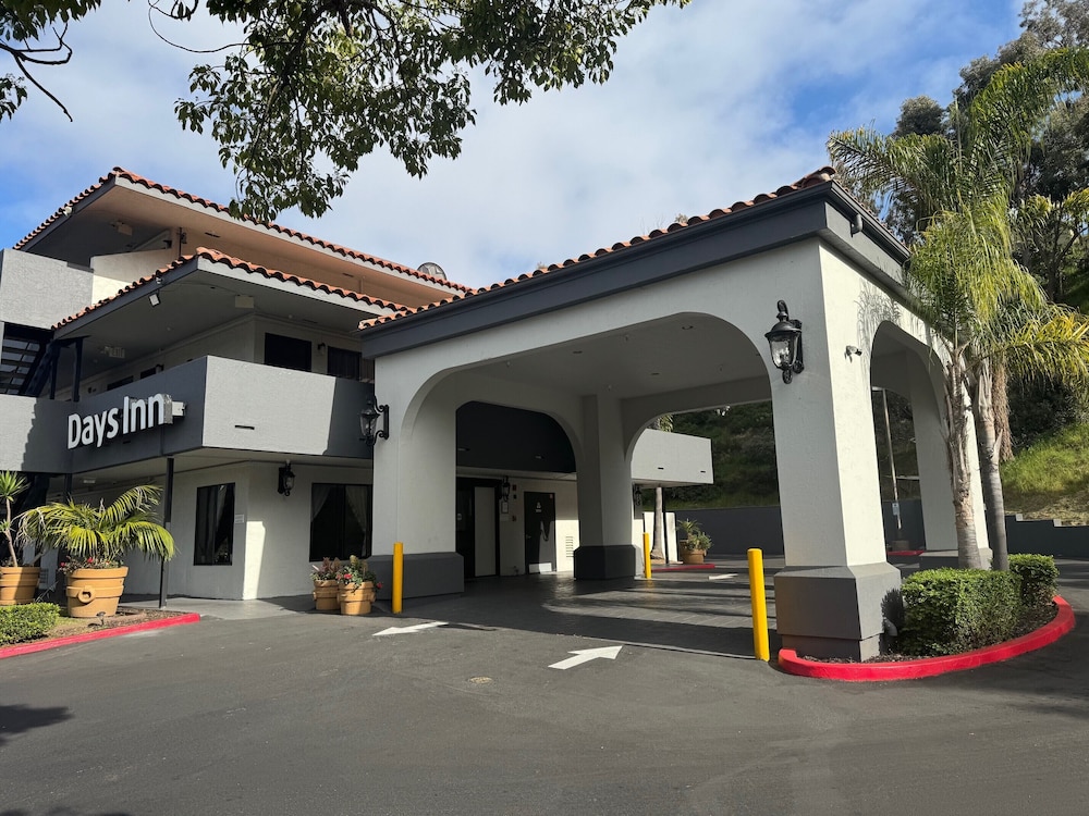 Days Inn by Wyndham Encinitas Moonlight Beach — hotel in Encinitas