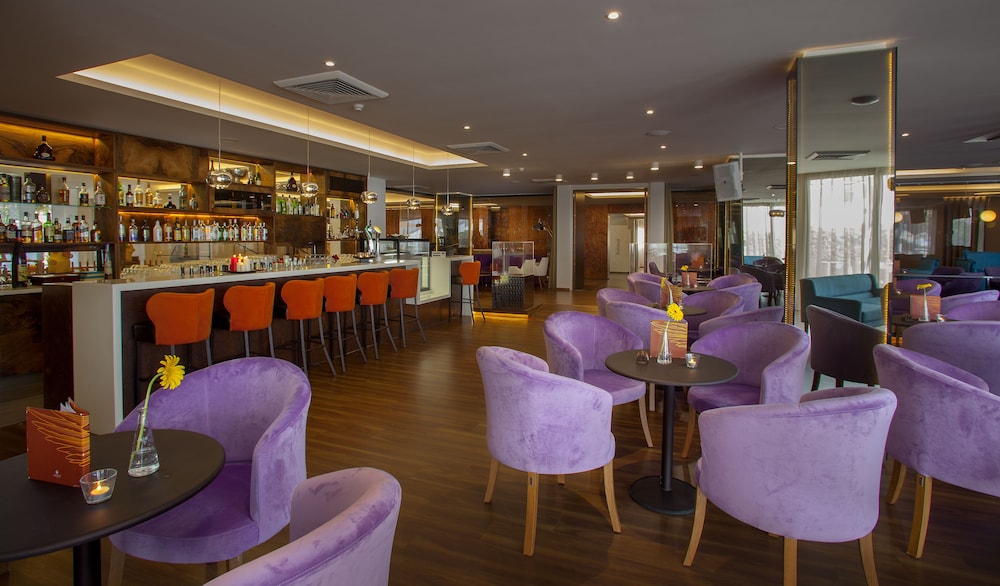 מזון ומשקאות