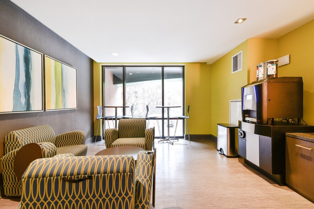 Global Luxury Suites At Boston Garden - photo 39