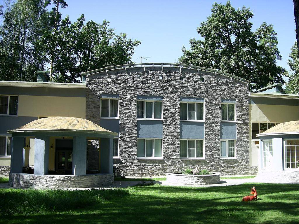 Dom Otdyiha Serebryanyij Bor — hotel in Penza