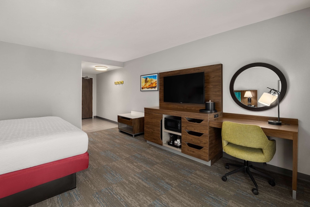 Hampton Inn by Hilton Carefree - photo 33
