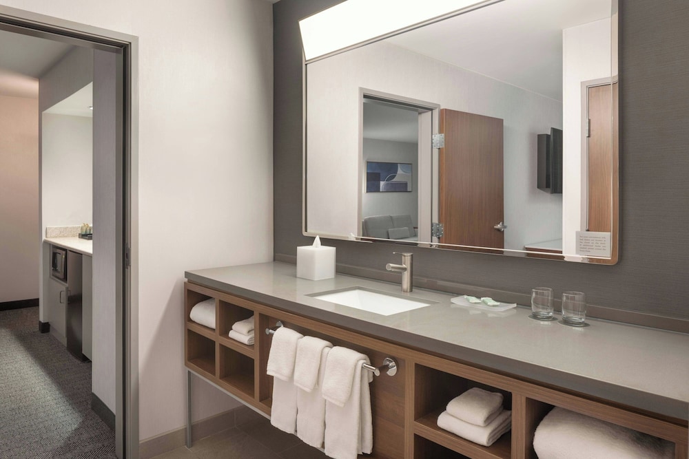 Courtyard by Marriott Farmington - photo 15