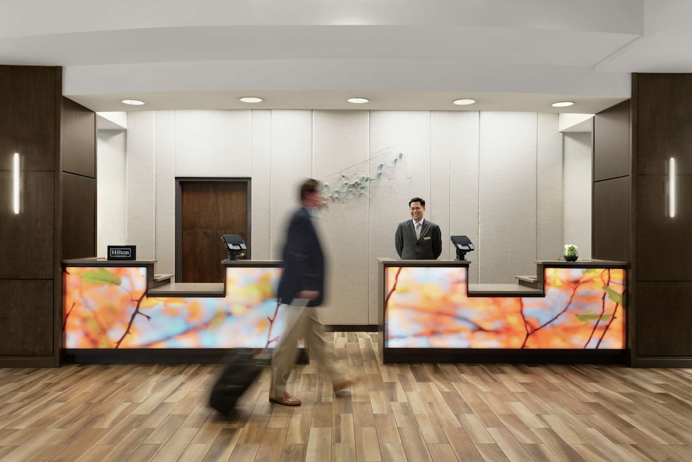 Embassy Suites by Hilton Atlanta Alpharetta - photo 6
