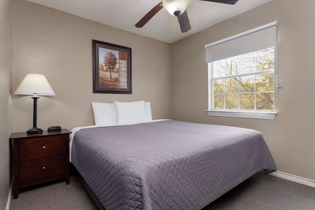 Eagle's Den Three Rivers Texas a Travelodge by Wyndham - photo 9