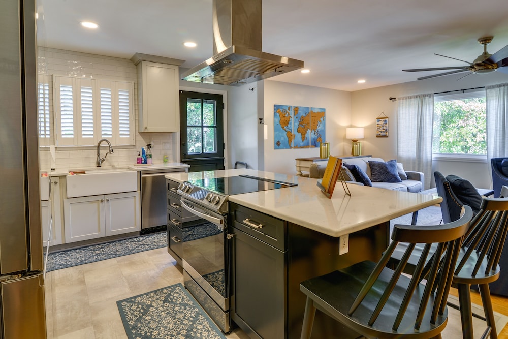 Luxurious Morgantown Retreat W Stunning Views — Morgantown